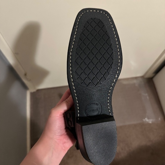 Frye harness boots 10r - Picture 4 of 7